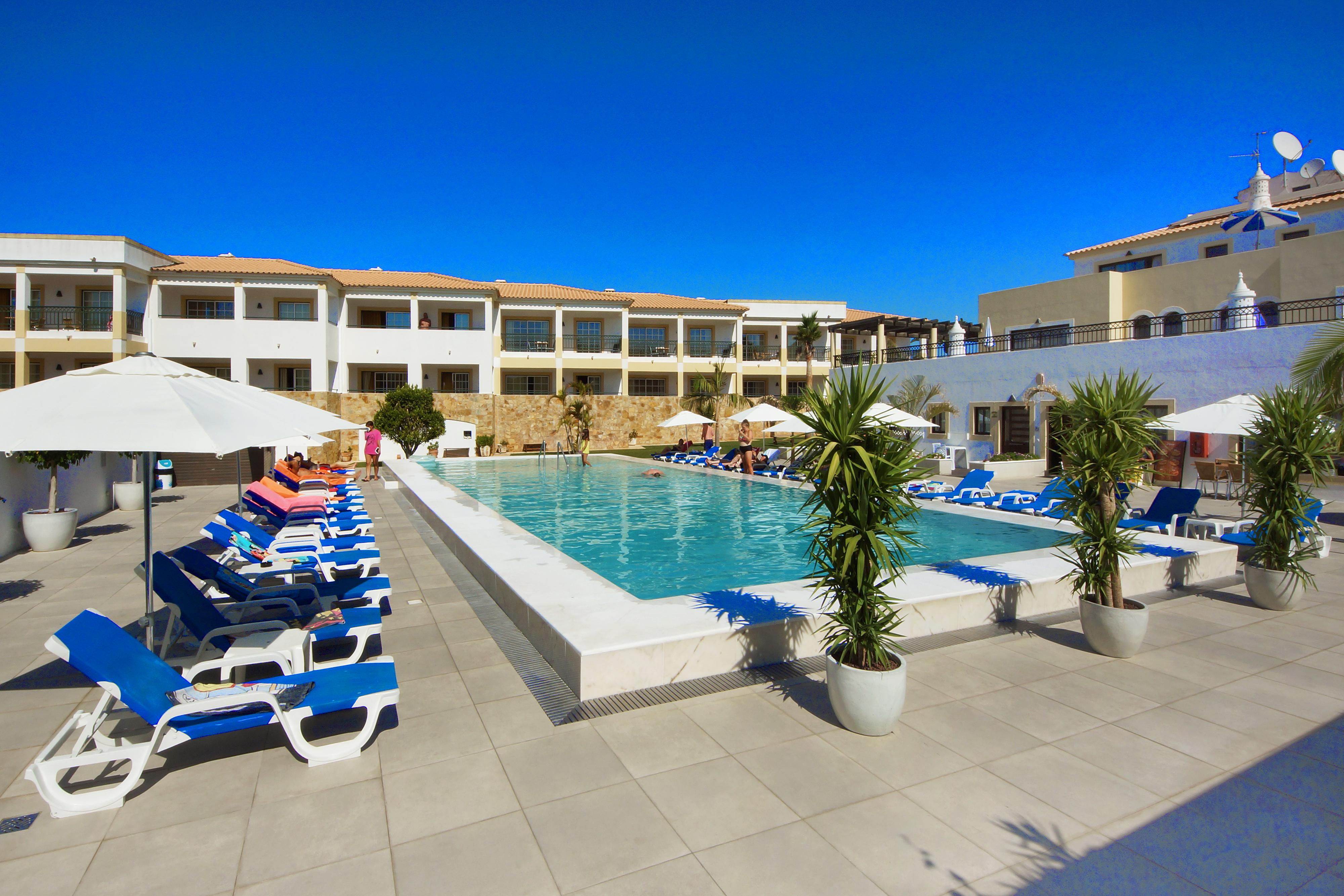 Apartamentos Turisticos Novochoro Albufeira Bagian luar foto